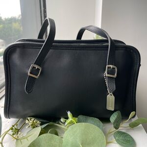 Vintage COACH Swing Zip Bag 9051 in Black
